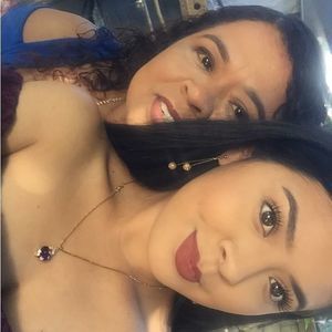 Meet your Posher, Reyna